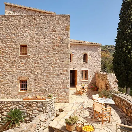Petreas Castle Kardhamili