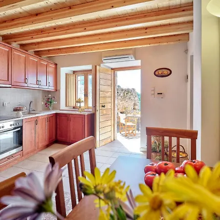 Petreas Castle Сasa de vacaciones Kardamyli