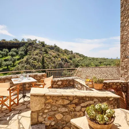 Petreas Castle 度假居