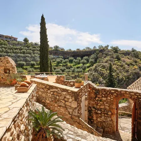 Petreas Castle Holiday home Kardamyli