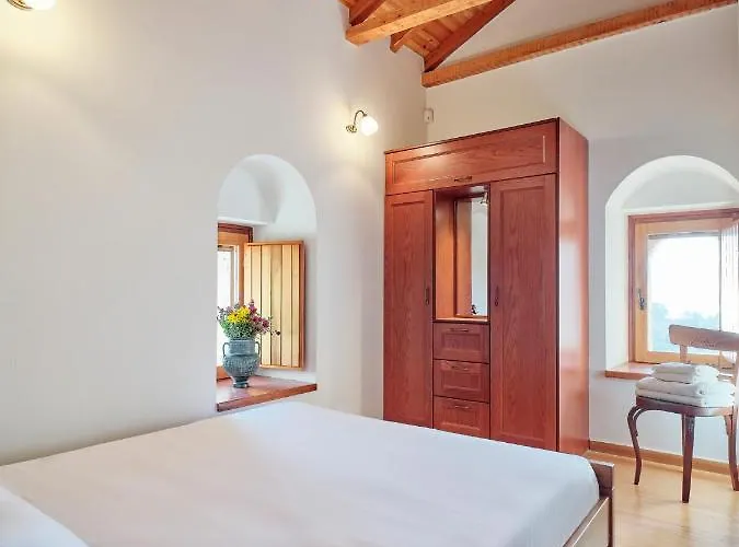 Casa de Férias Petreas Castle Kardamyli