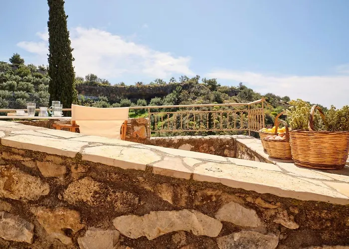 Prázdninový dům Petreas Castle *